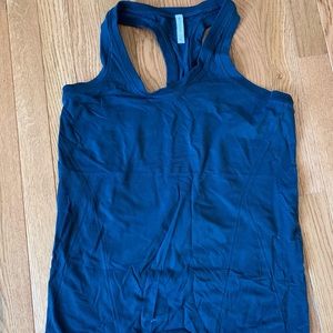 Athleta momentum tank